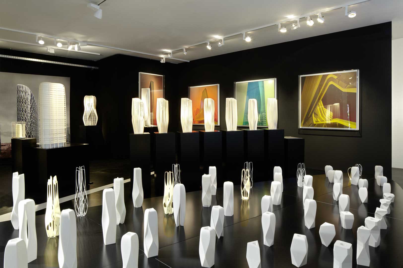 Galeriebild / Zaha Hadid Architects, Exhibition Parametric Tower Research im Rahmen des AIT-Salons